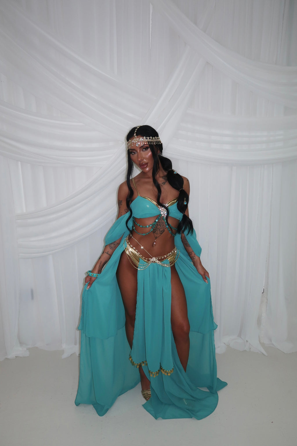 PRE-ORDER Jasmina Outfit